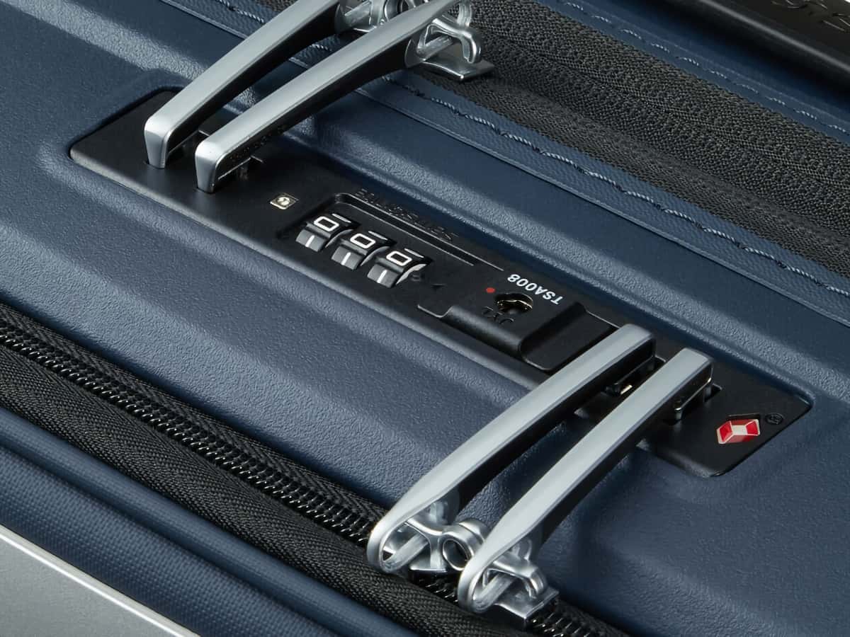 Valise Samsonite upscape serrure TSA