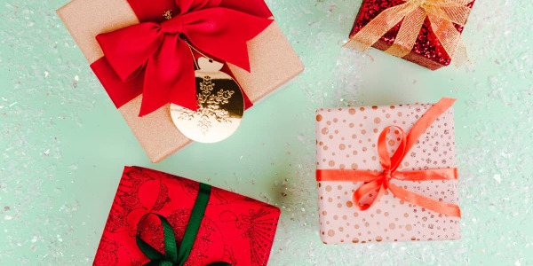 5 idées cadeaux de maroquinerie pour femme à Noël